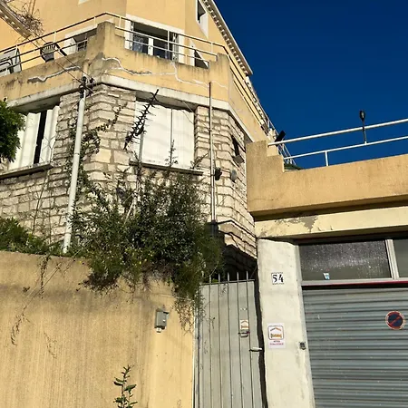 Privee Dans 10 Minutes A Pied De La Gare Et Du Centre * Alès